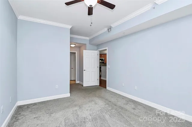 $2,300 | 300 West 5th Street, Unit 315, Charlotte, NC 28202