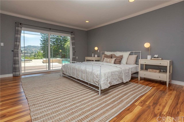 17040 Countess Place Encino, CA 91436 - Photo 12 of 18