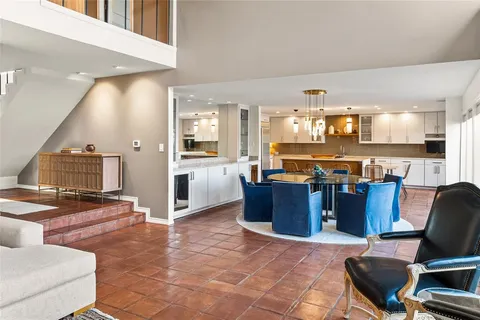 $674,500 | 1 Country Lake Drive, Carrollton, TX 75006