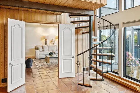 $674,500 | 1 Country Lake Drive, Carrollton, TX 75006