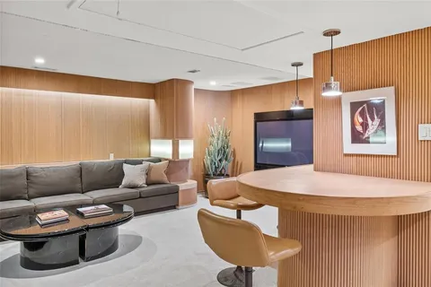 $674,500 | 1 Country Lake Drive, Carrollton, TX 75006