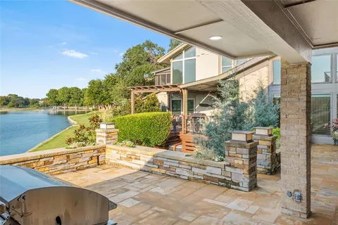$674,500 | 1 Country Lake Drive, Carrollton, TX 75006