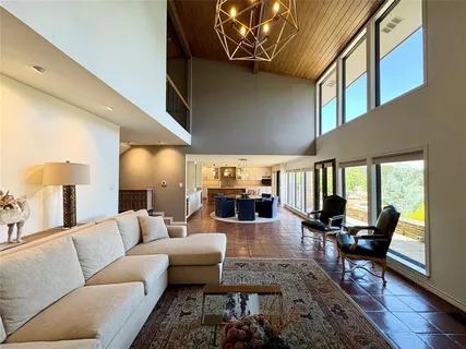 $674,500 | 1 Country Lake Drive, Carrollton, TX 75006