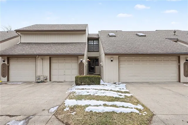 $190,000 | 12213 Holmes Lane, Kansas City, MO 64146