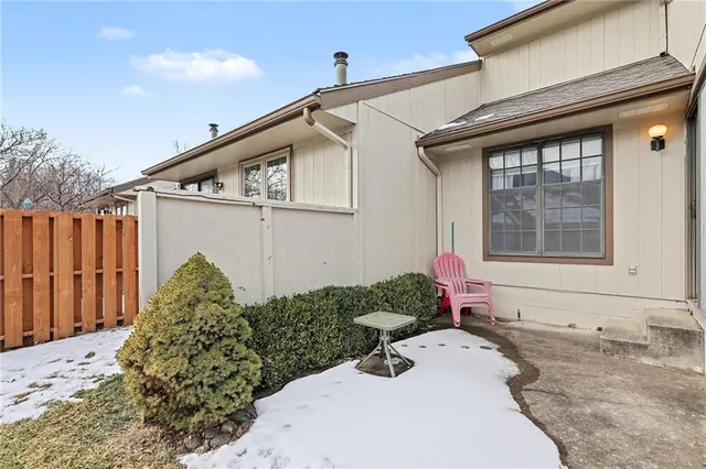 $190,000 | 12213 Holmes Lane, Kansas City, MO 64146