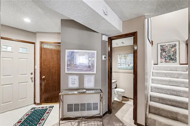 $190,000 | 12213 Holmes Lane, Kansas City, MO 64146