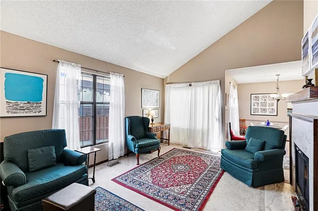 $190,000 | 12213 Holmes Lane, Kansas City, MO 64146