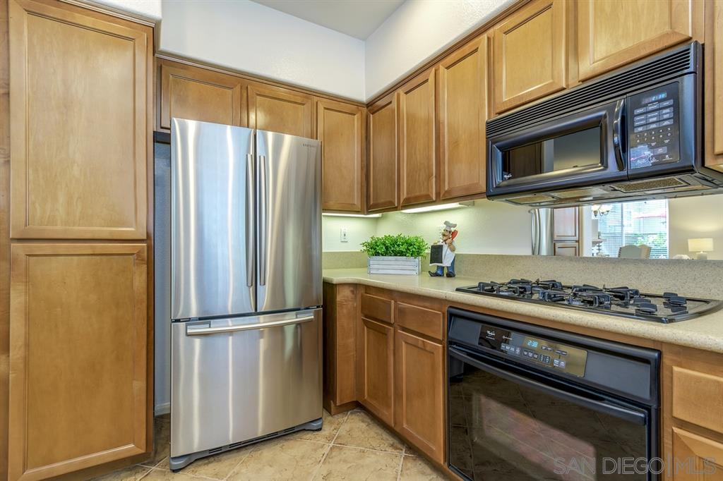 12257 Pepper Tree Lane Poway, CA 92064 - Photo 11 of 25