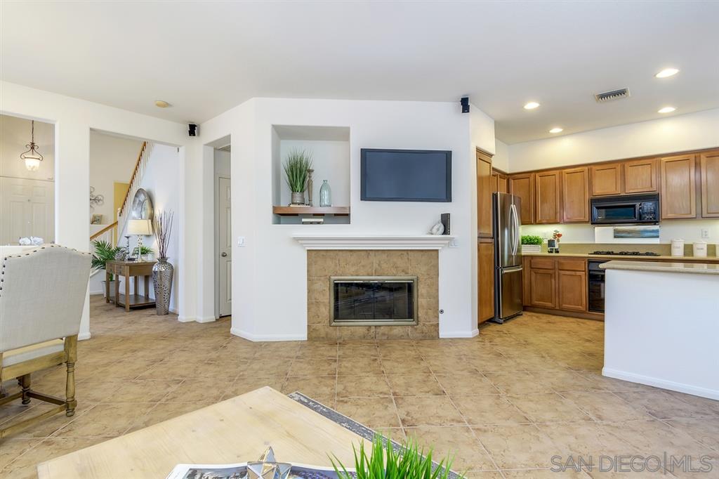 12257 Pepper Tree Lane Poway, CA 92064 - Photo 9 of 25