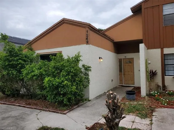 $2,470 | 1242 The 12th Fairway, Wellington, FL 33414