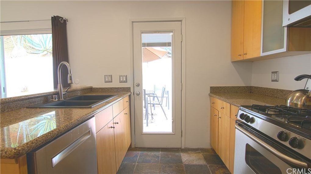 1546 Marion Drive Glendale, CA 91205 - Photo 11 of 22