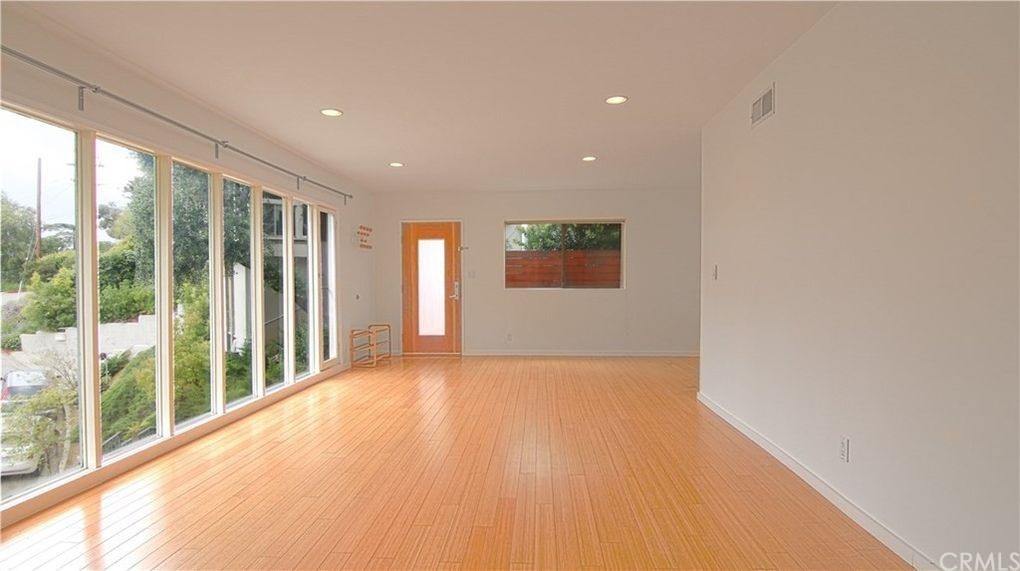 1546 Marion Drive Glendale, CA 91205 - Photo 6 of 22