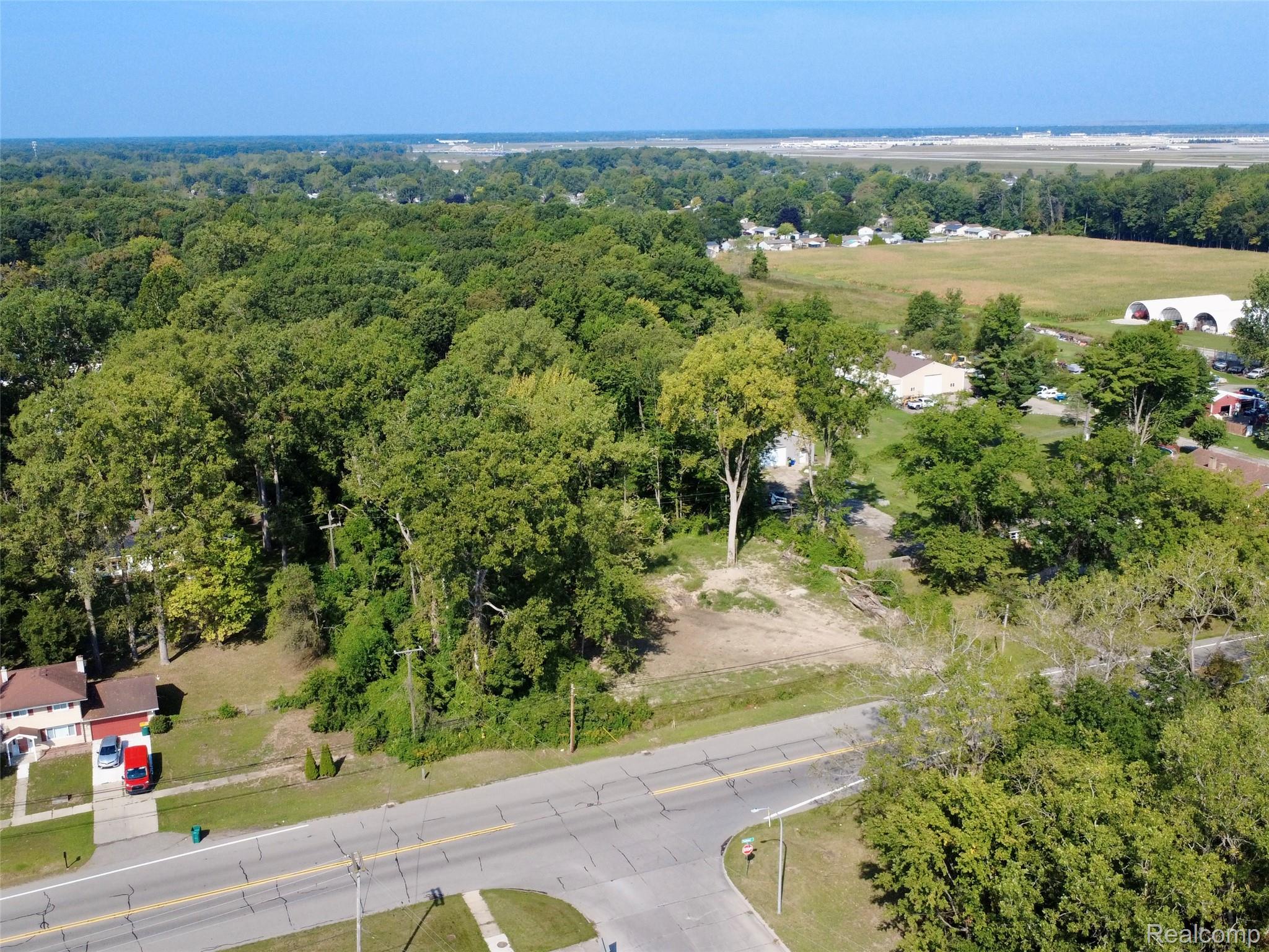 16068 Middlebelt Road Romulus, MI 48174 - Photo 2 of 7 dji_fly_20260902_104700_189_1788360479104_photo_optimized 2.JPG