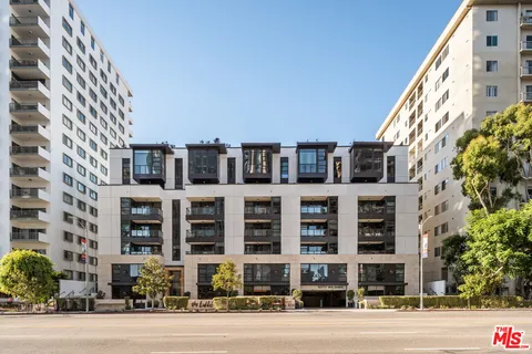 $1,480,000 | 10777 Wilshire Boulevard, Unit 201, Los Angeles, CA 90024