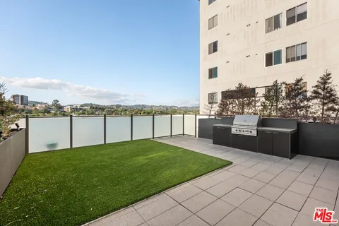 $1,480,000 | 10777 Wilshire Boulevard, Unit 201, Los Angeles, CA 90024