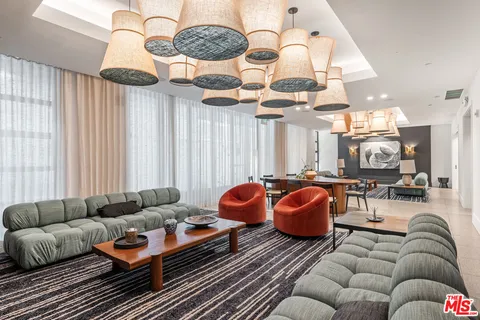 $1,480,000 | 10777 Wilshire Boulevard, Unit 201, Los Angeles, CA 90024