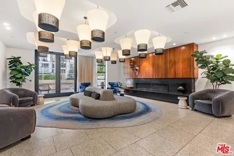$1,480,000 | 10777 Wilshire Boulevard, Unit 201, Los Angeles, CA 90024