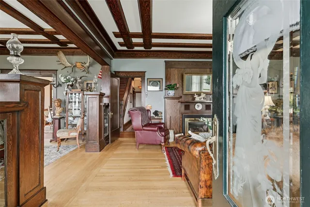 a view of a gallery with window