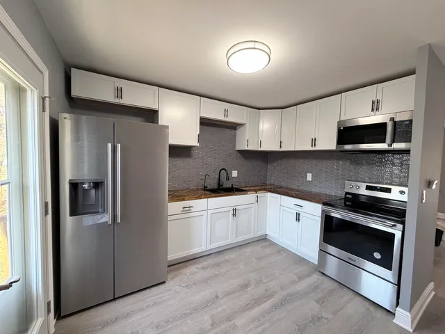 $225,900 | 3921 Eastmont Drive, South Bend, IN 46628