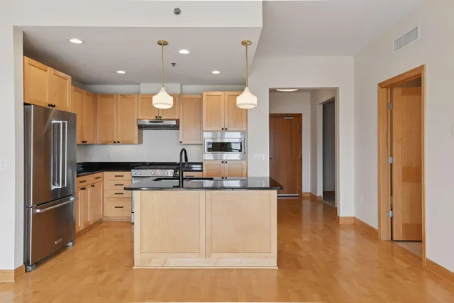 $473,000 | 4201 Sunset Drive, Unit N308, Spring Park, MN 55384