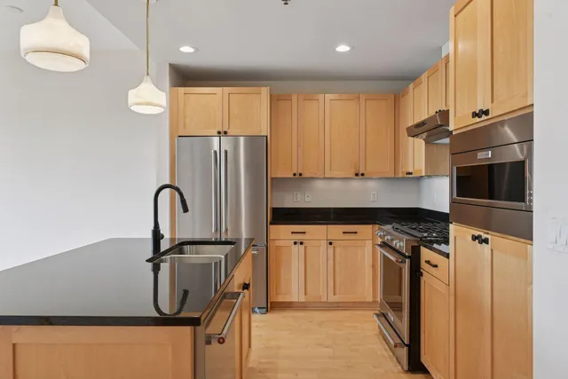 $473,000 | 4201 Sunset Drive, Unit N308, Spring Park, MN 55384