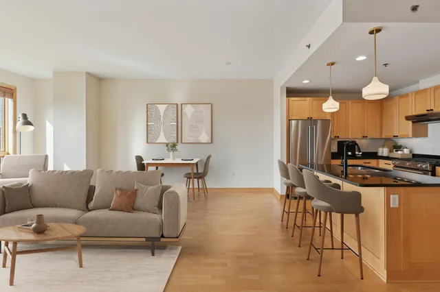 $473,000 | 4201 Sunset Drive, Unit N308, Spring Park, MN 55384