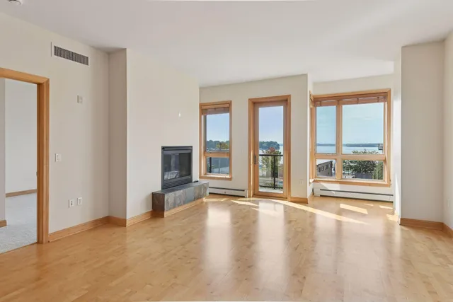 $473,000 | 4201 Sunset Drive, Unit N308, Spring Park, MN 55384