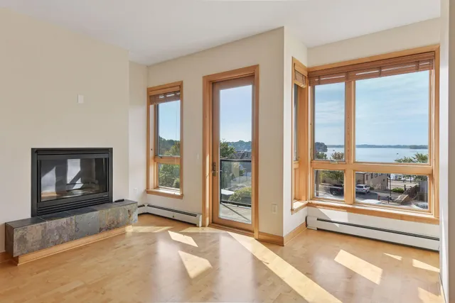 $473,000 | 4201 Sunset Drive, Unit N308, Spring Park, MN 55384