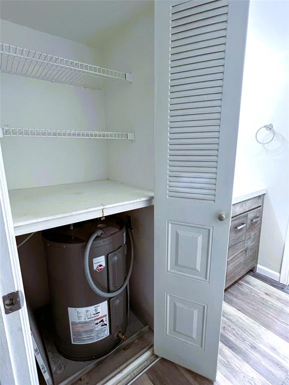 1902 Bermuda Circle, Unit H2 Coconut Creek, FL 33066 - Photo 18 of 32 a close view of washer and dryer