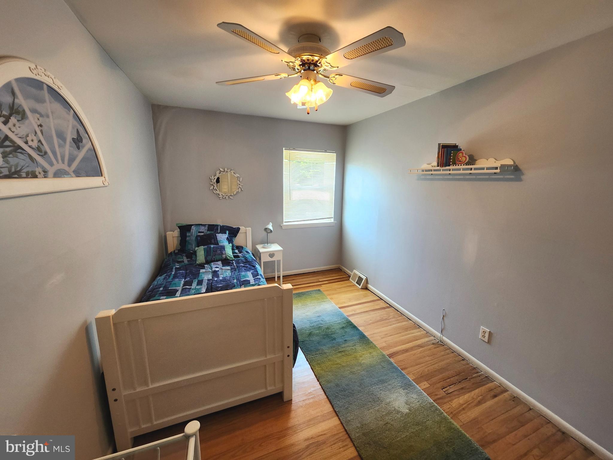 11927 Covert Road Philadelphia, PA 19154 - Photo 17 of 22 2nd Bedroom