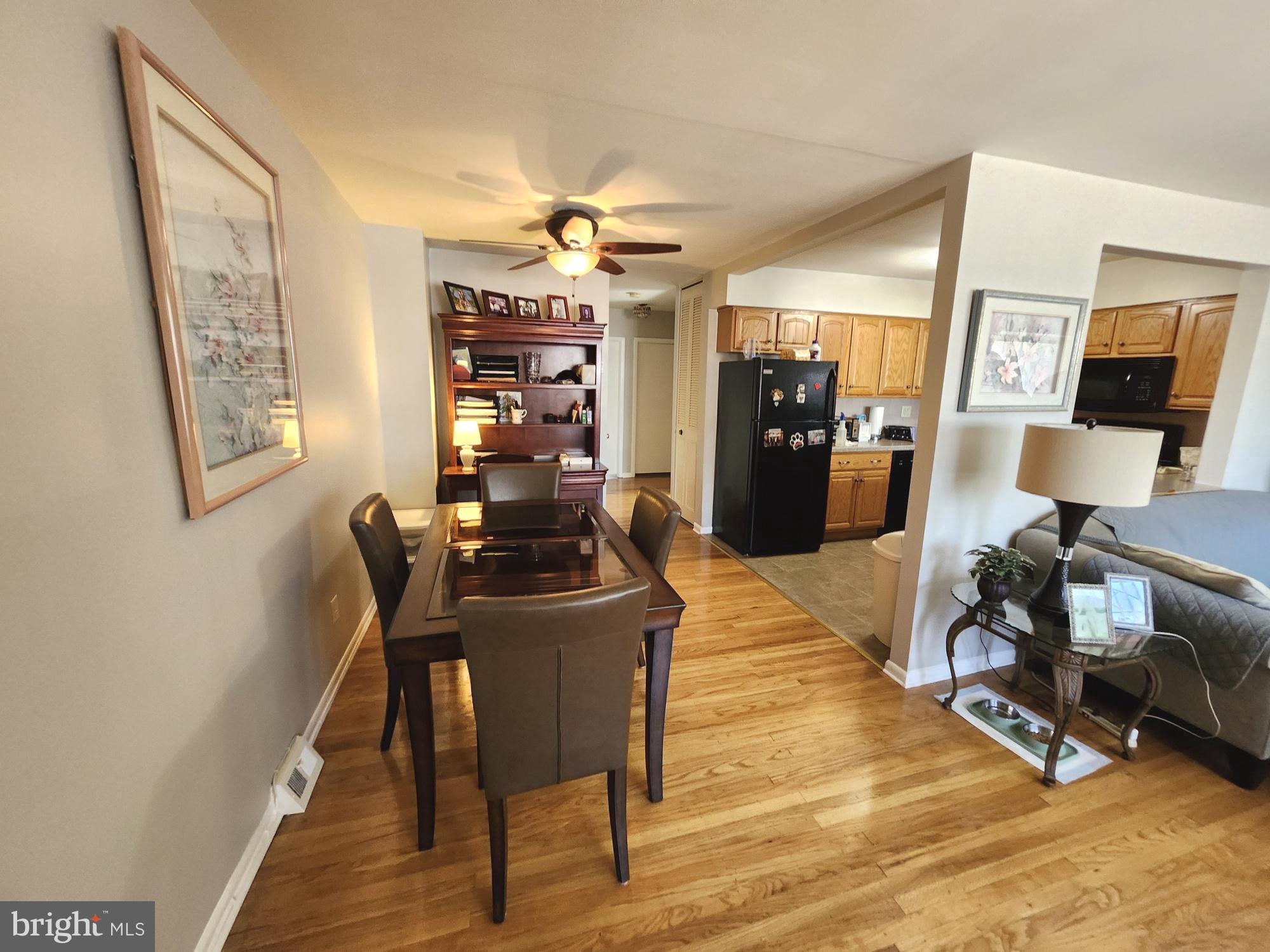11927 Covert Road Philadelphia, PA 19154 - Photo 5 of 22 Gallery Image 5