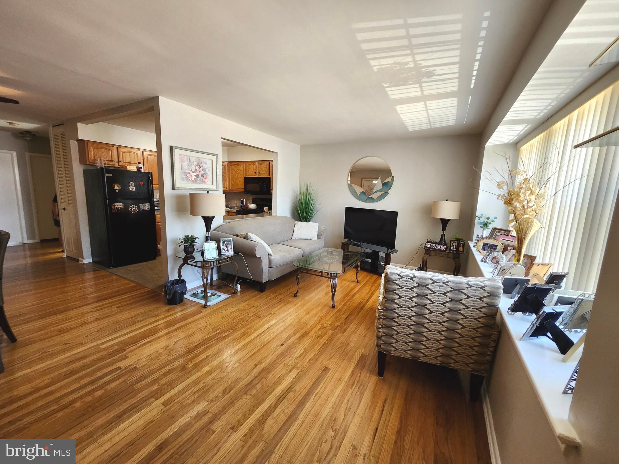 11927 Covert Road Philadelphia, PA 19154 - Photo 7 of 22 Gallery Image 7