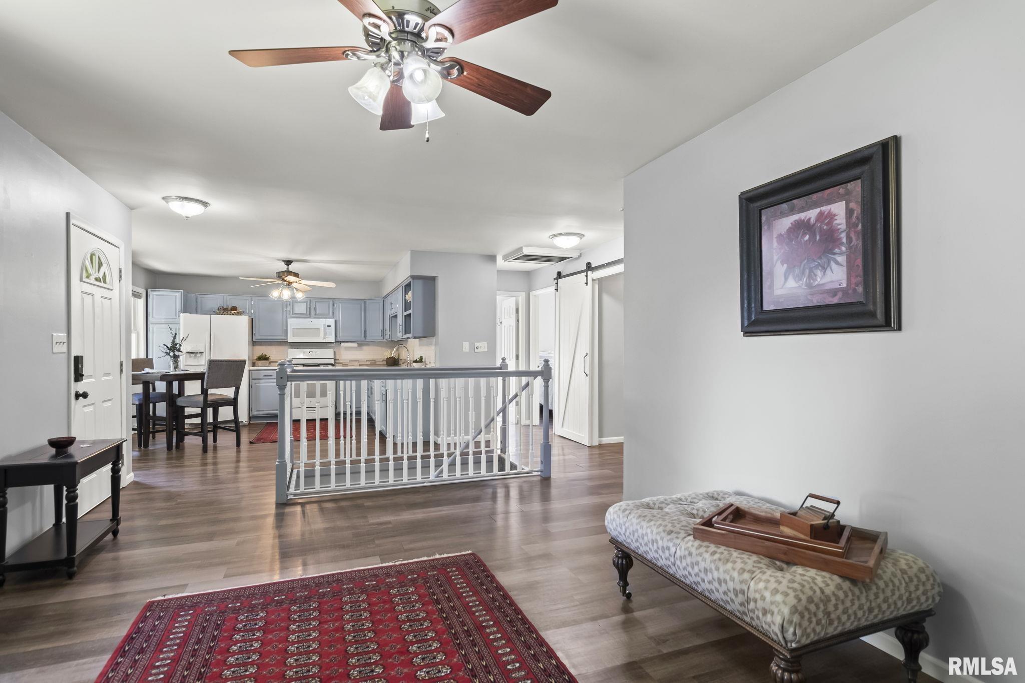 2529 Selkirk Road Springfield, IL 62702 - Photo 5 of 34