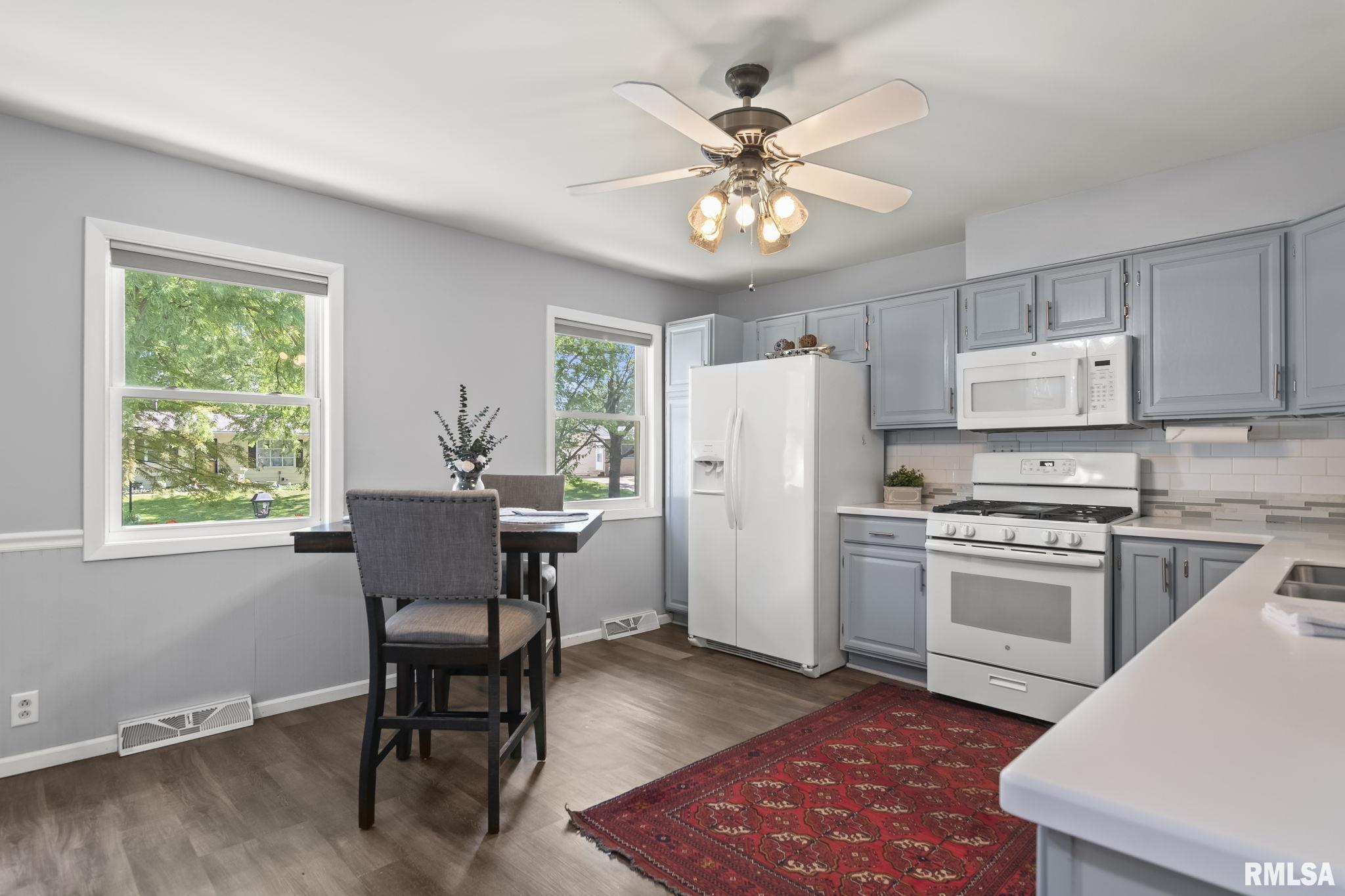 2529 Selkirk Road Springfield, IL 62702 - Photo 9 of 34