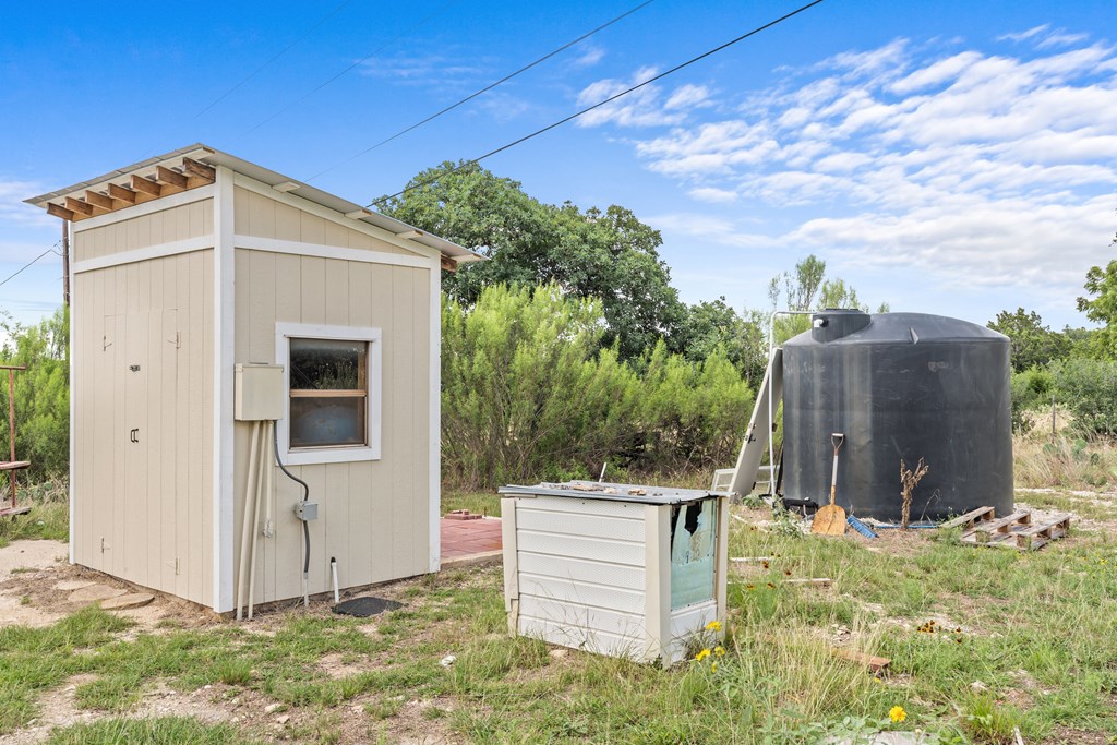 320 Spicer Loop Kerrville, TX 78028 - Photo 45 of 48