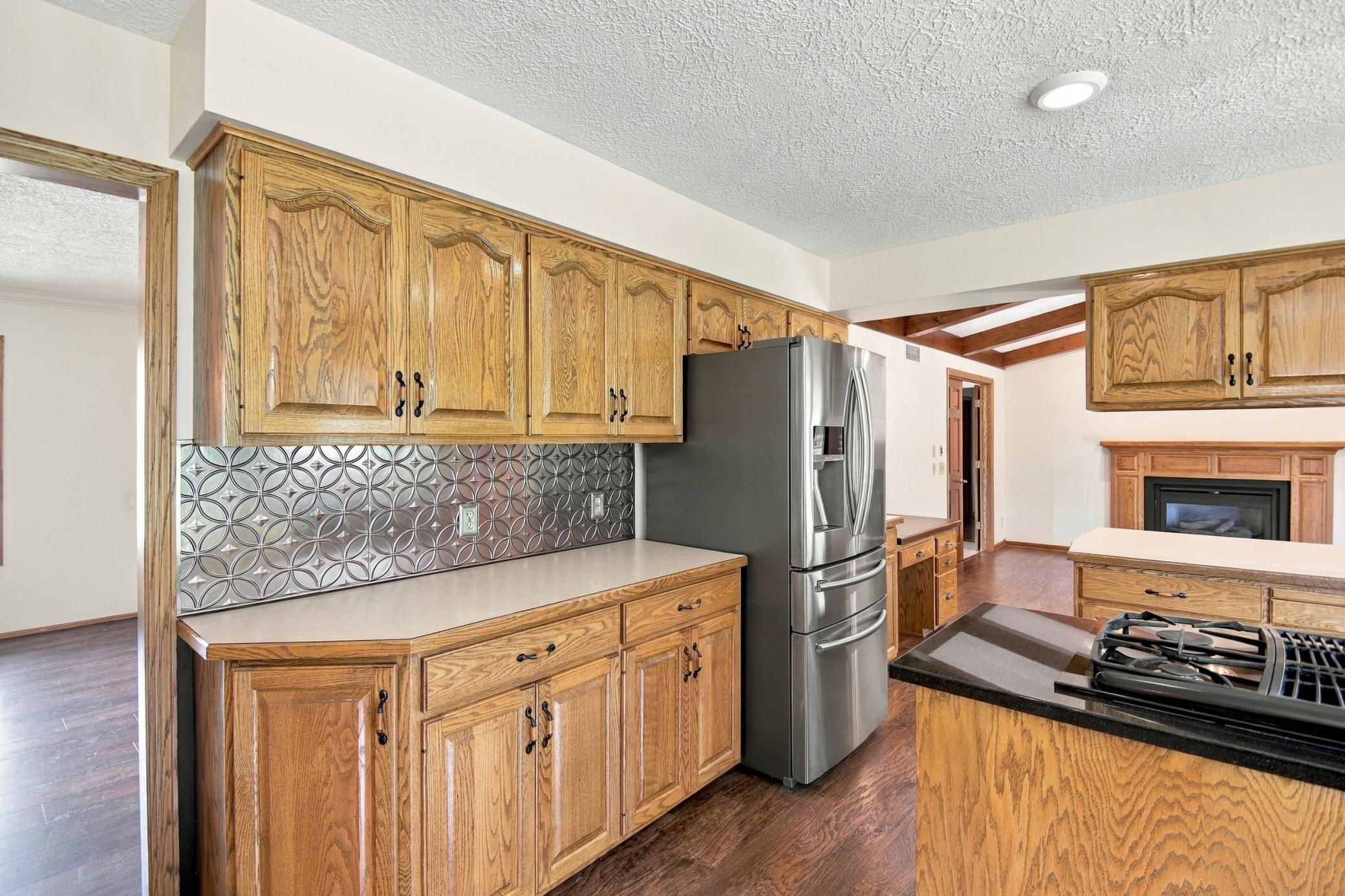 402 24th Street Southwest Austin, MN 55912 - Photo 13 of 60 Gallery Image 13