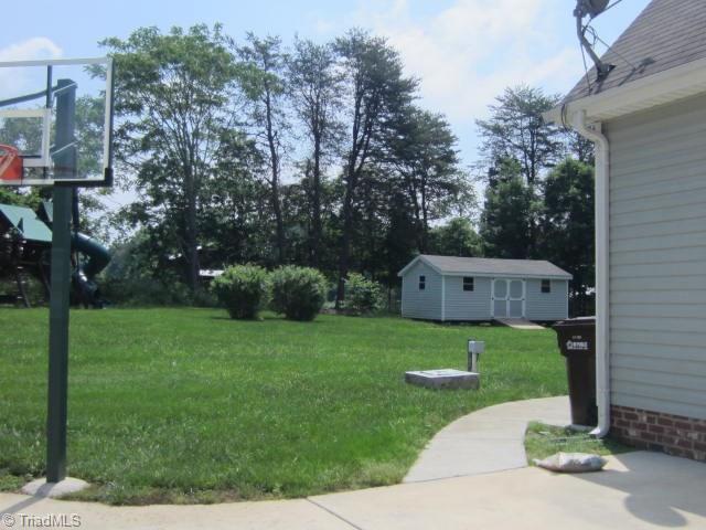 8103 Chestershire Road Oak Ridge, NC 27310 - Photo 11 of 12