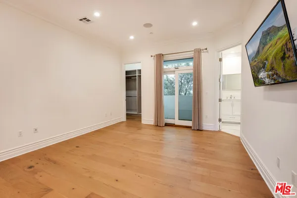 $35,000 | 345 South Saltair Avenue, Los Angeles, CA 90049