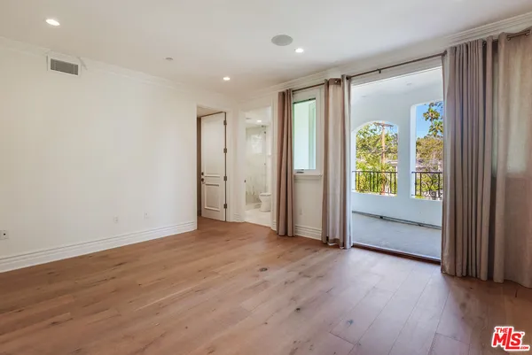 $35,000 | 345 South Saltair Avenue, Los Angeles, CA 90049