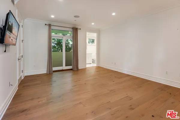 $35,000 | 345 South Saltair Avenue, Los Angeles, CA 90049