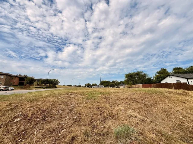 $249,700 | 5632 Como Drive, Fort Worth, TX 76107