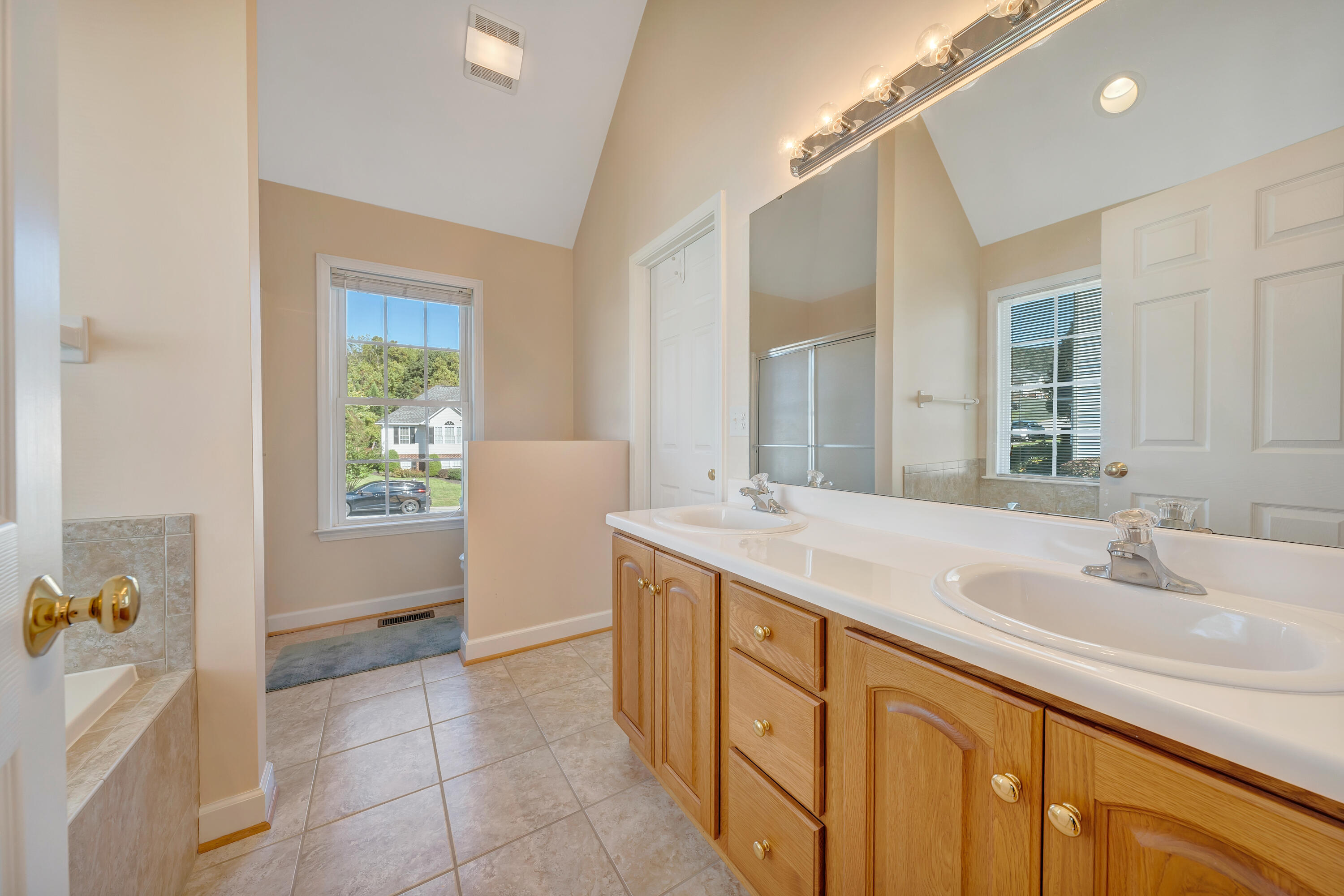 600 Castleridge Road Vinton, VA 24179 - Photo 14 of 36 25-DSC08526