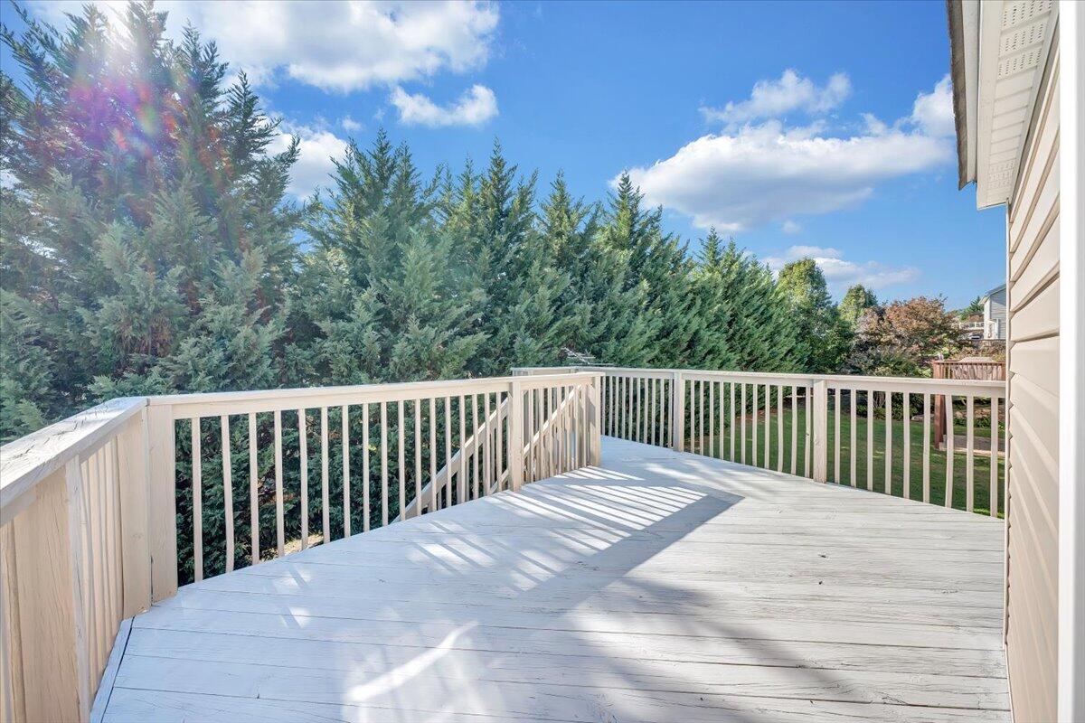 600 Castleridge Road Vinton, VA 24179 - Photo 30 of 36 40-DSC08571