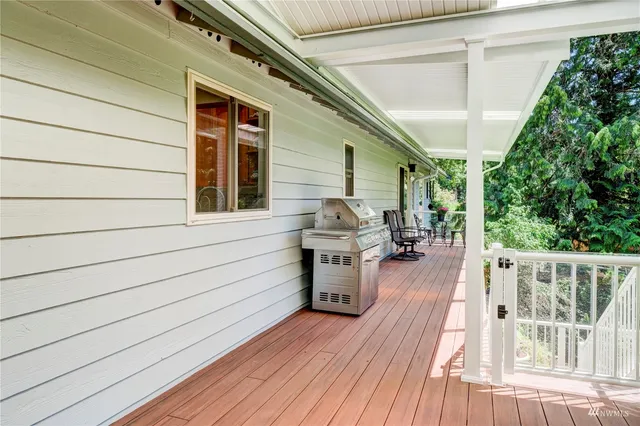 a view of deck with patio