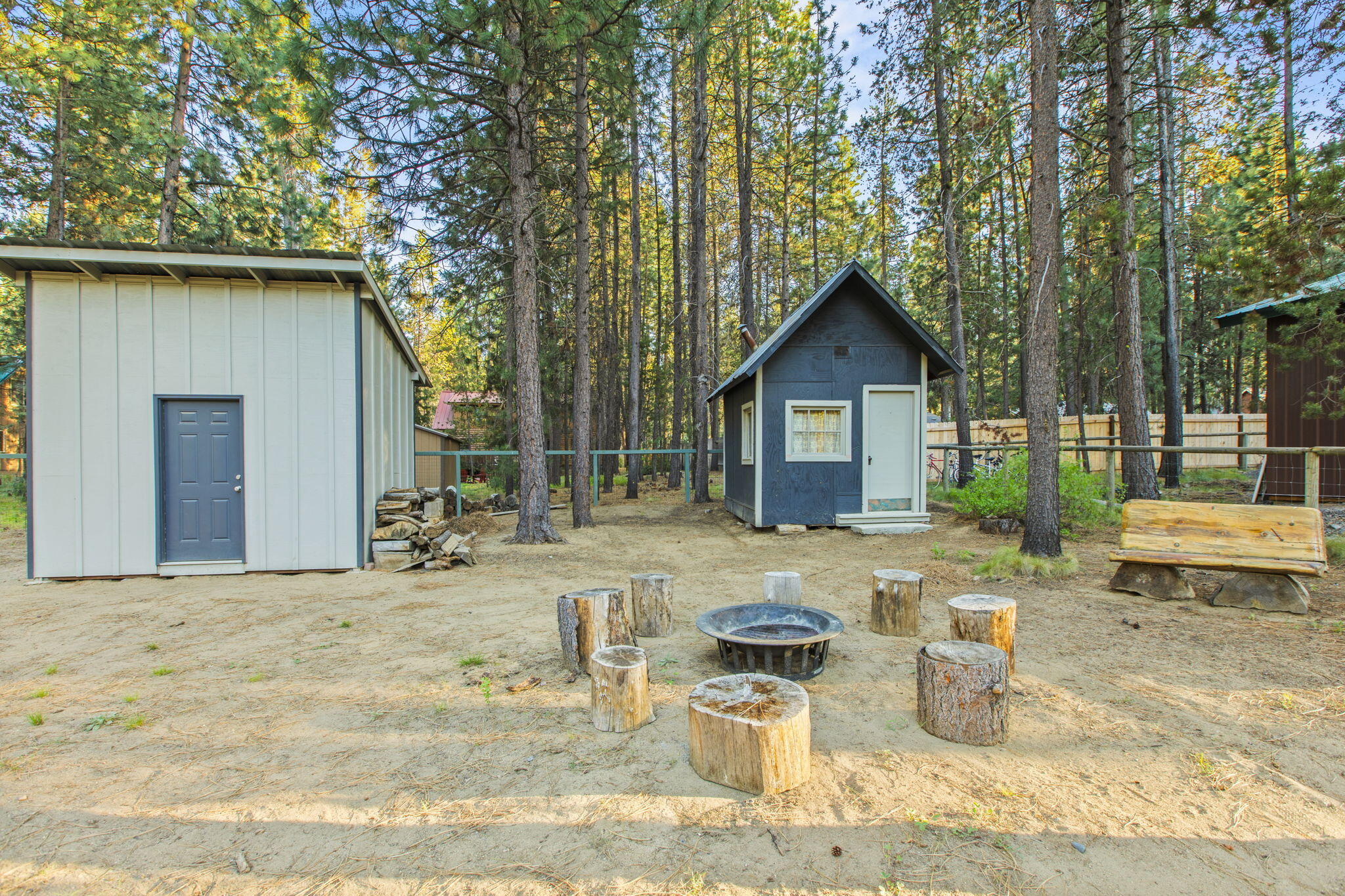 16907 Indio Road Bend, OR 97707 - Photo 36 of 46