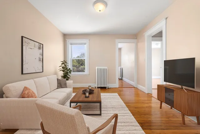 $2,000 | 47 Chapel Street, Unit 4, Norwood, MA 02062