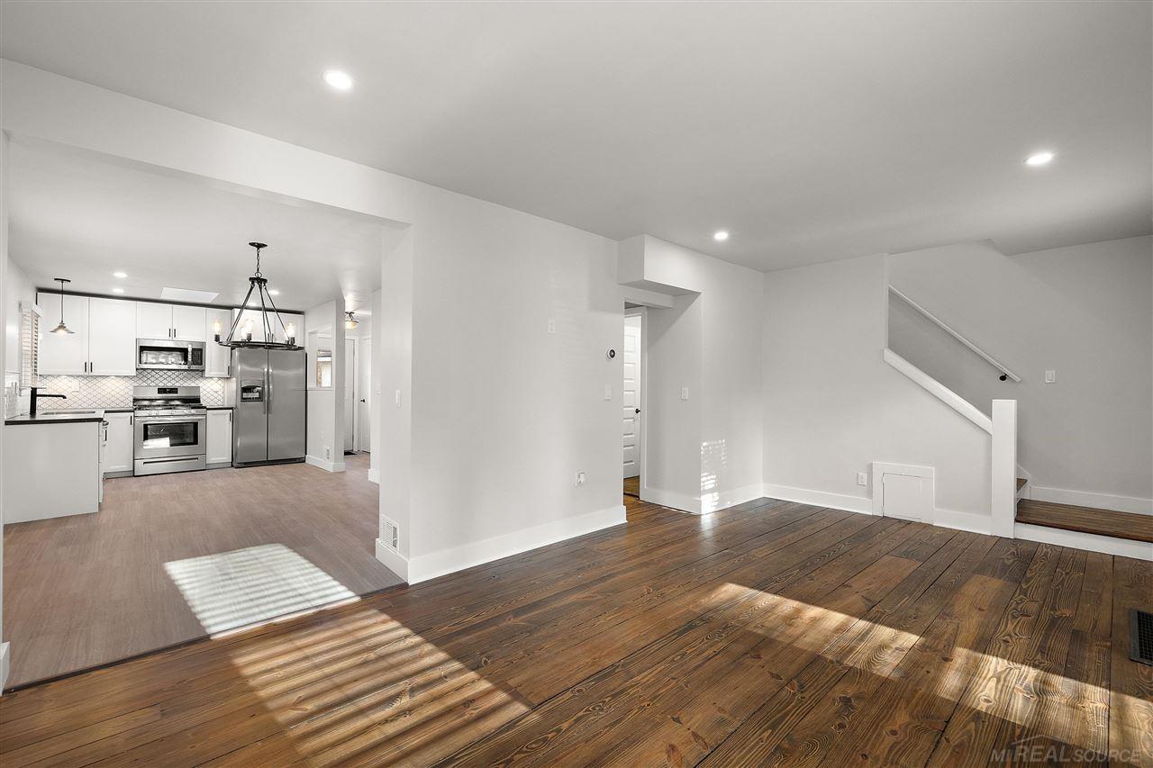 5990 North Livernois Road Rochester, MI 48306 - Photo 18 of 52 50068330-17.JPG