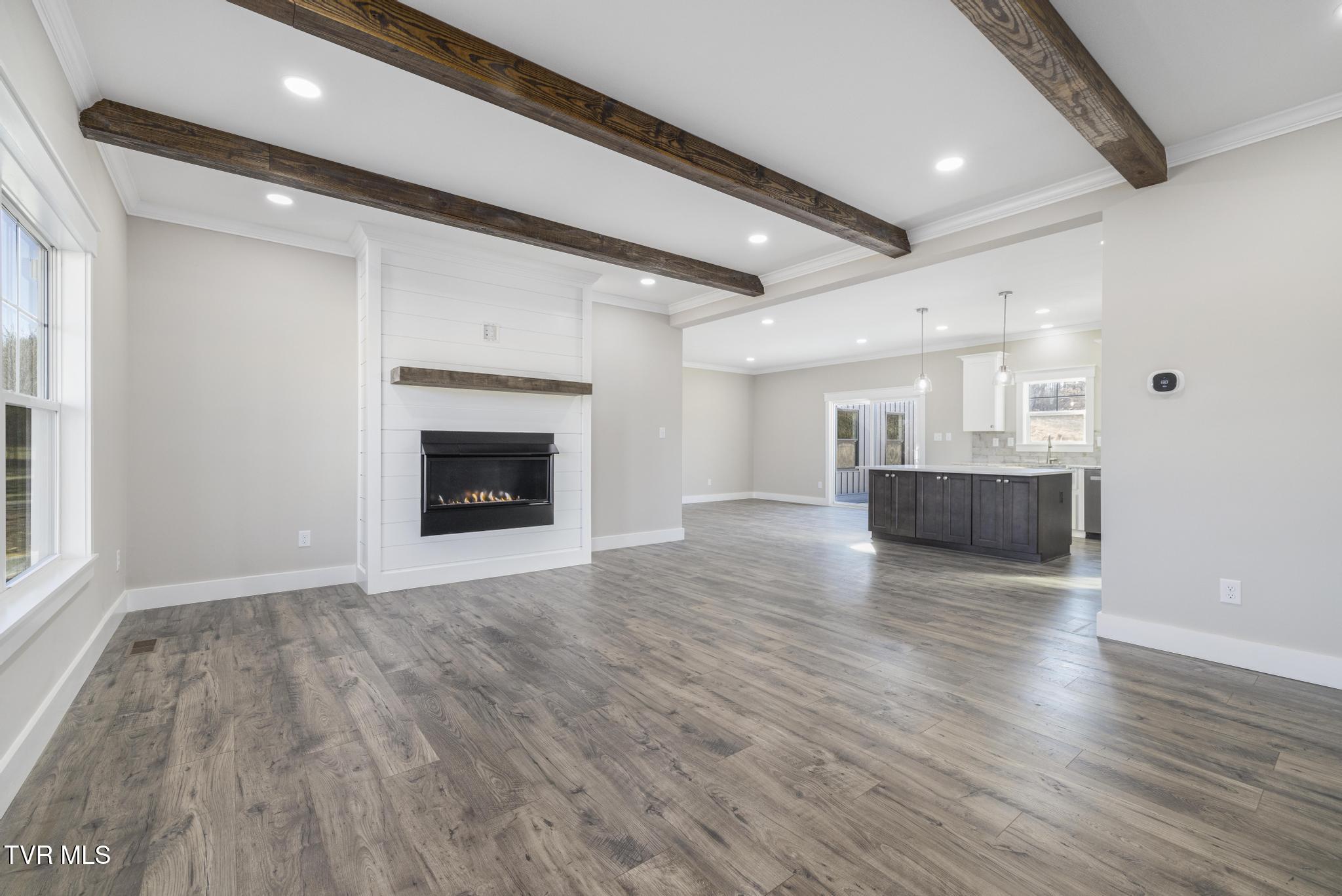 354 Old White Top Road Bluff City, TN 37618 - Photo 13 of 26 LR&Kit