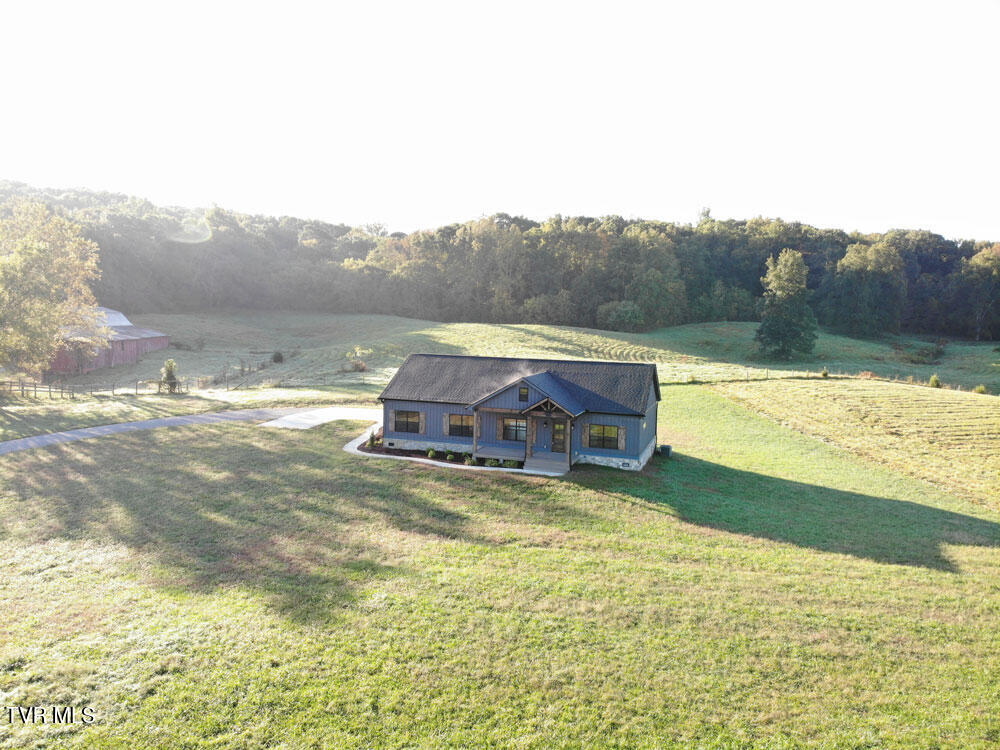 354 Old White Top Road Bluff City, TN 37618 - Photo 2 of 26 DJI_0148