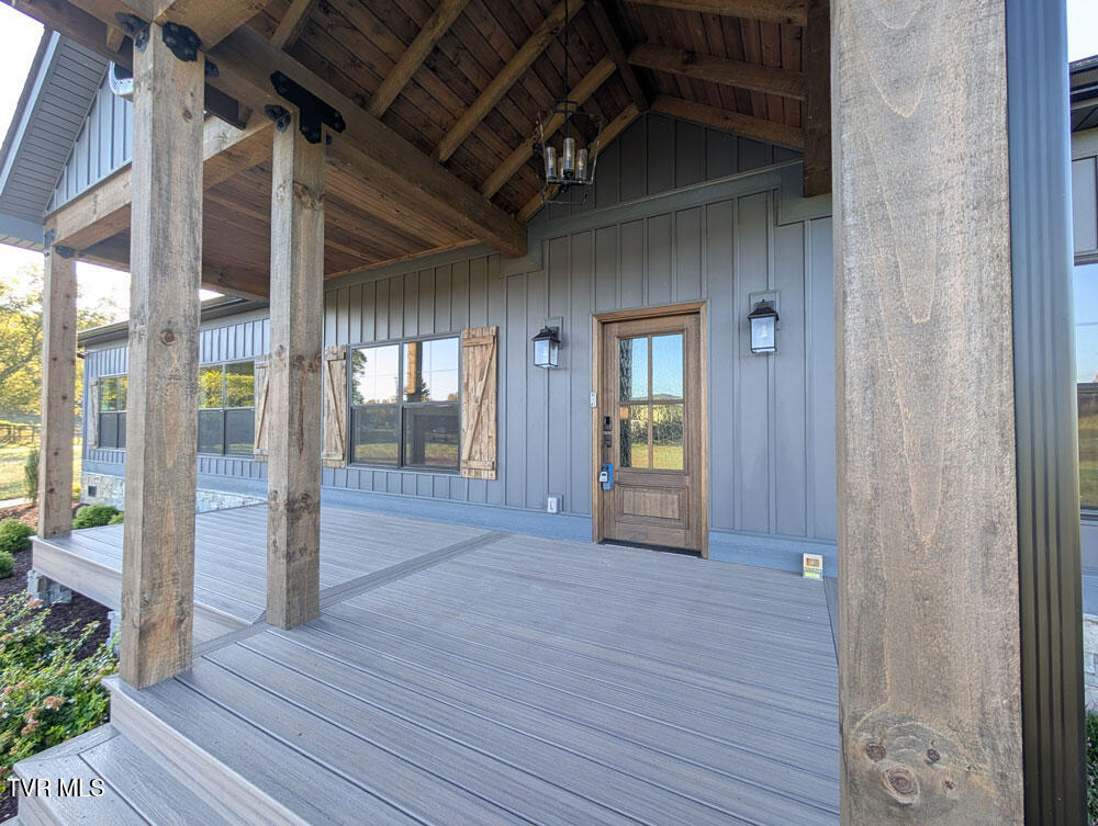 354 Old White Top Road Bluff City, TN 37618 - Photo 7 of 26 PXL_20251003_125525716